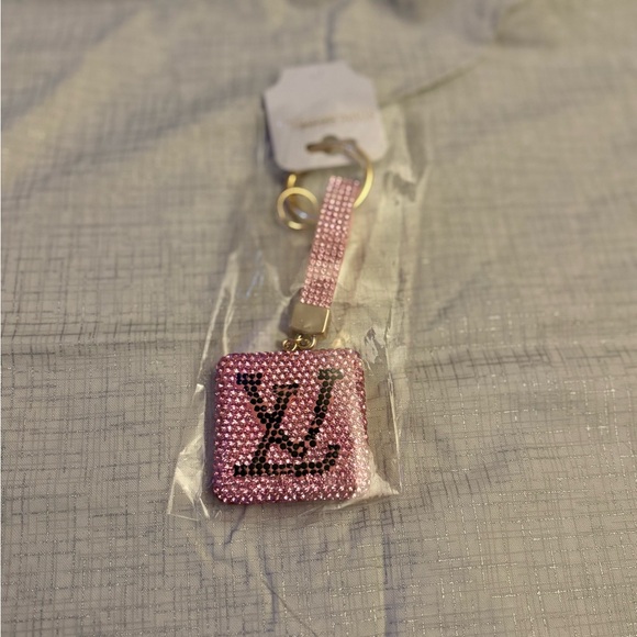 Fashion Pink Rhinestone Keychain - Picture 2 of 5